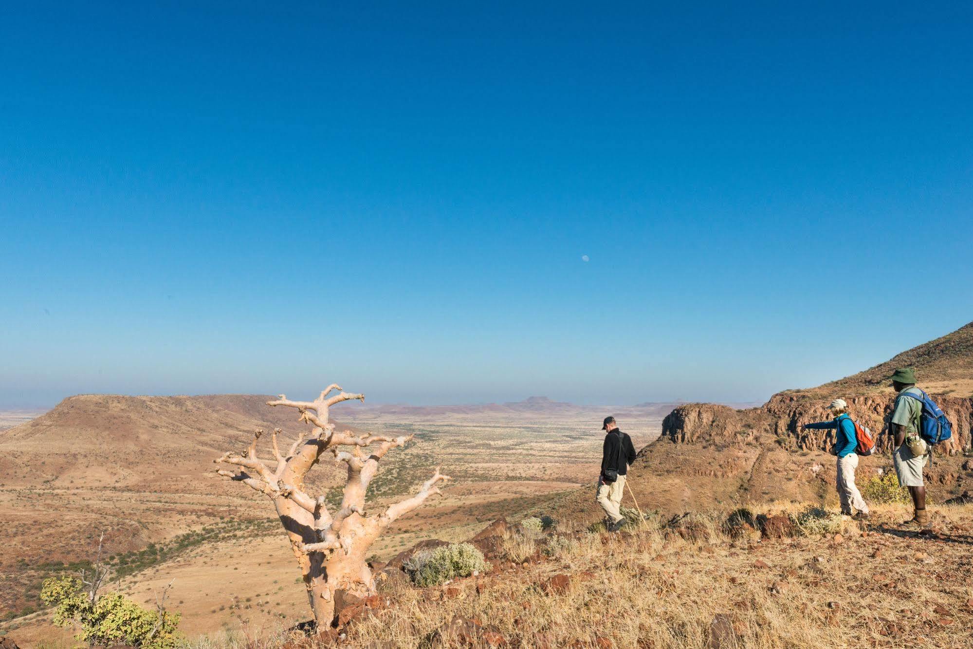 Etendeka Mountain Camp Damaraland Exterior foto